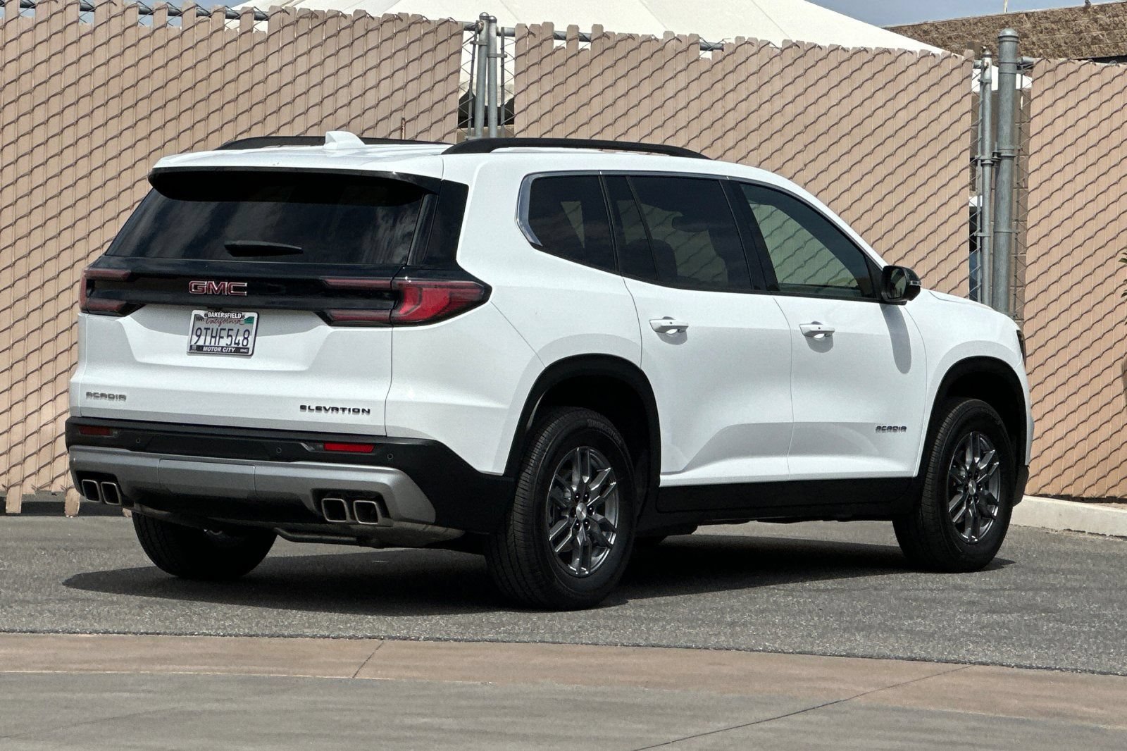 Certified 2025 GMC Acadia Elevation FWD image 4