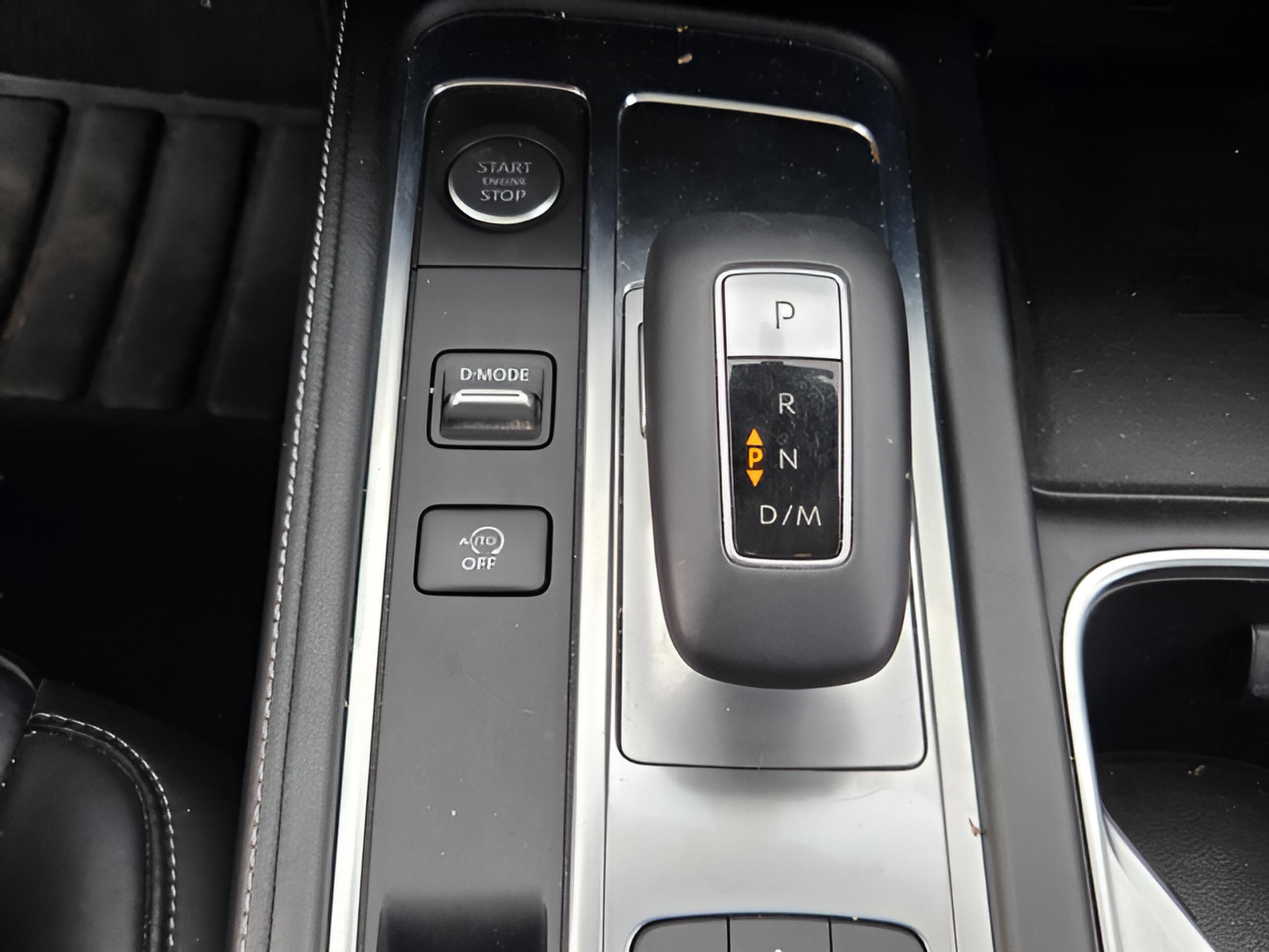 Used 2023 INFINITI QX60 Luxe w/ Vision Package image 16