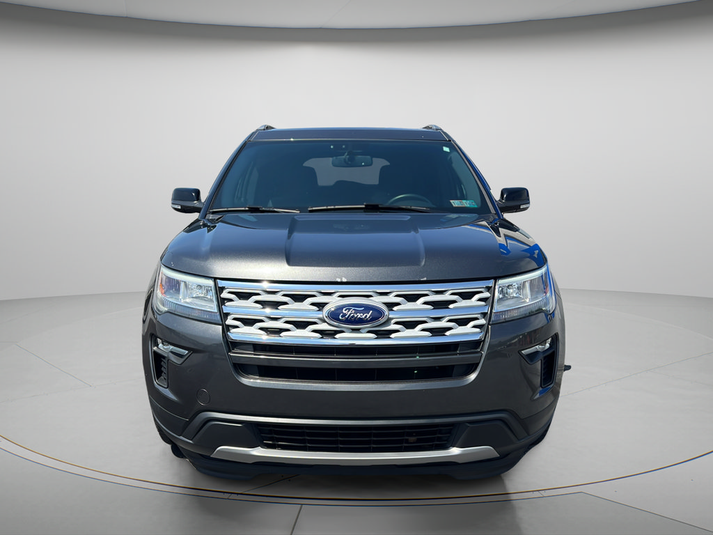 Used 2018 Ford Explorer XLT w/ Equipment Group 201A AWD/4WD image 2