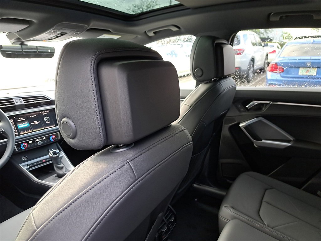 New 2025 Audi Q3 2.0T Premium image 26