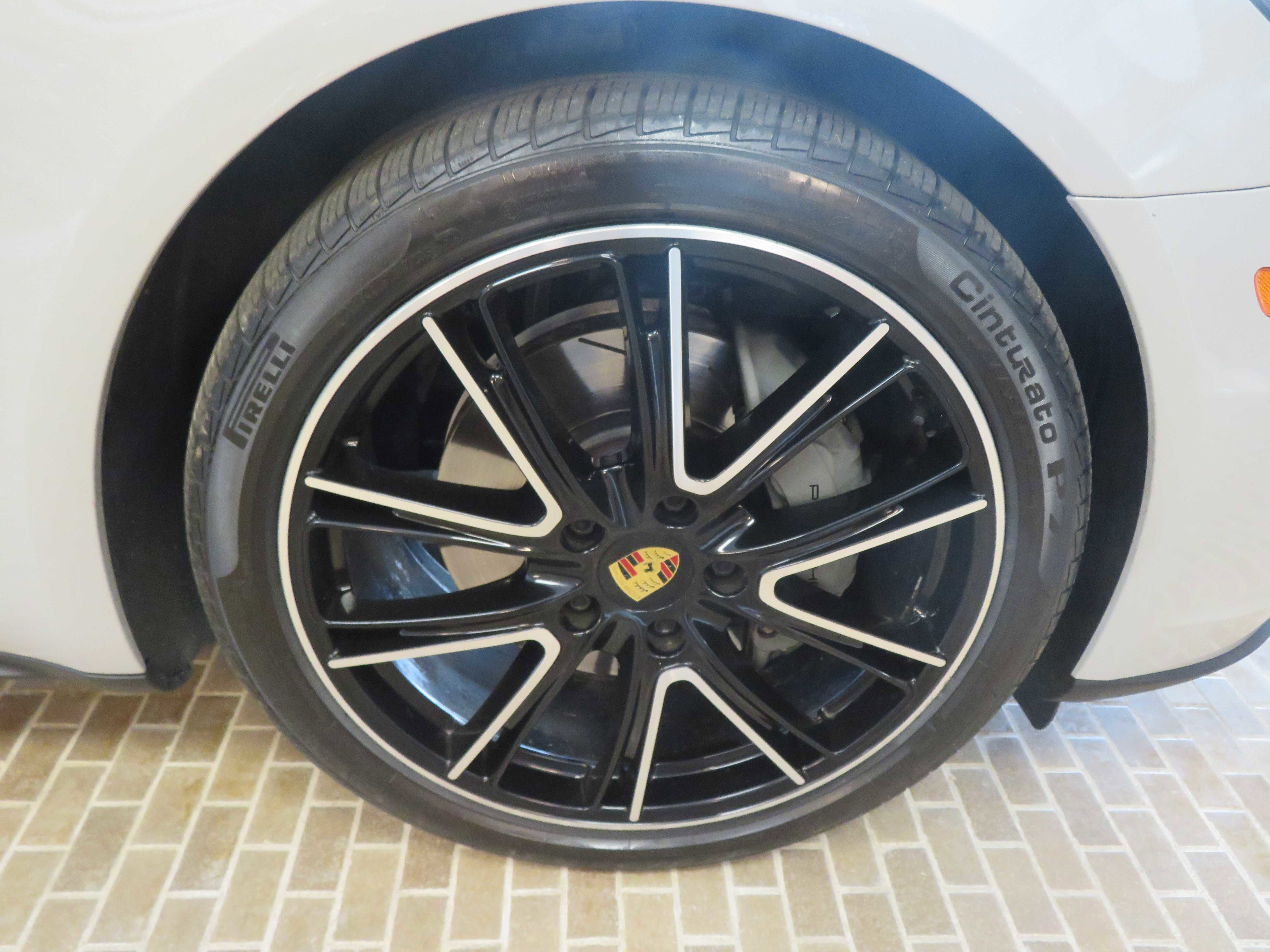 Used 2018 Porsche Panamera 4S AWD/4WD image 10