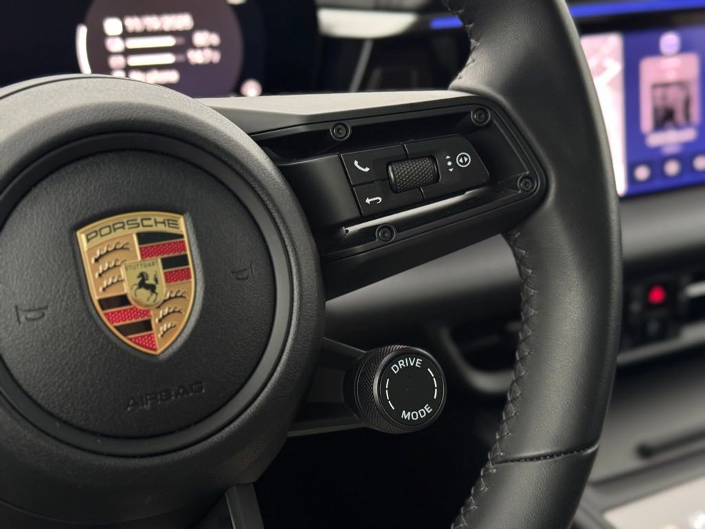 Used 2024 Porsche Macan 4 Electric image 26