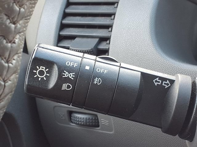 Used 2016 Nissan Frontier SV w/ SV Value Truck Package RWD image 11