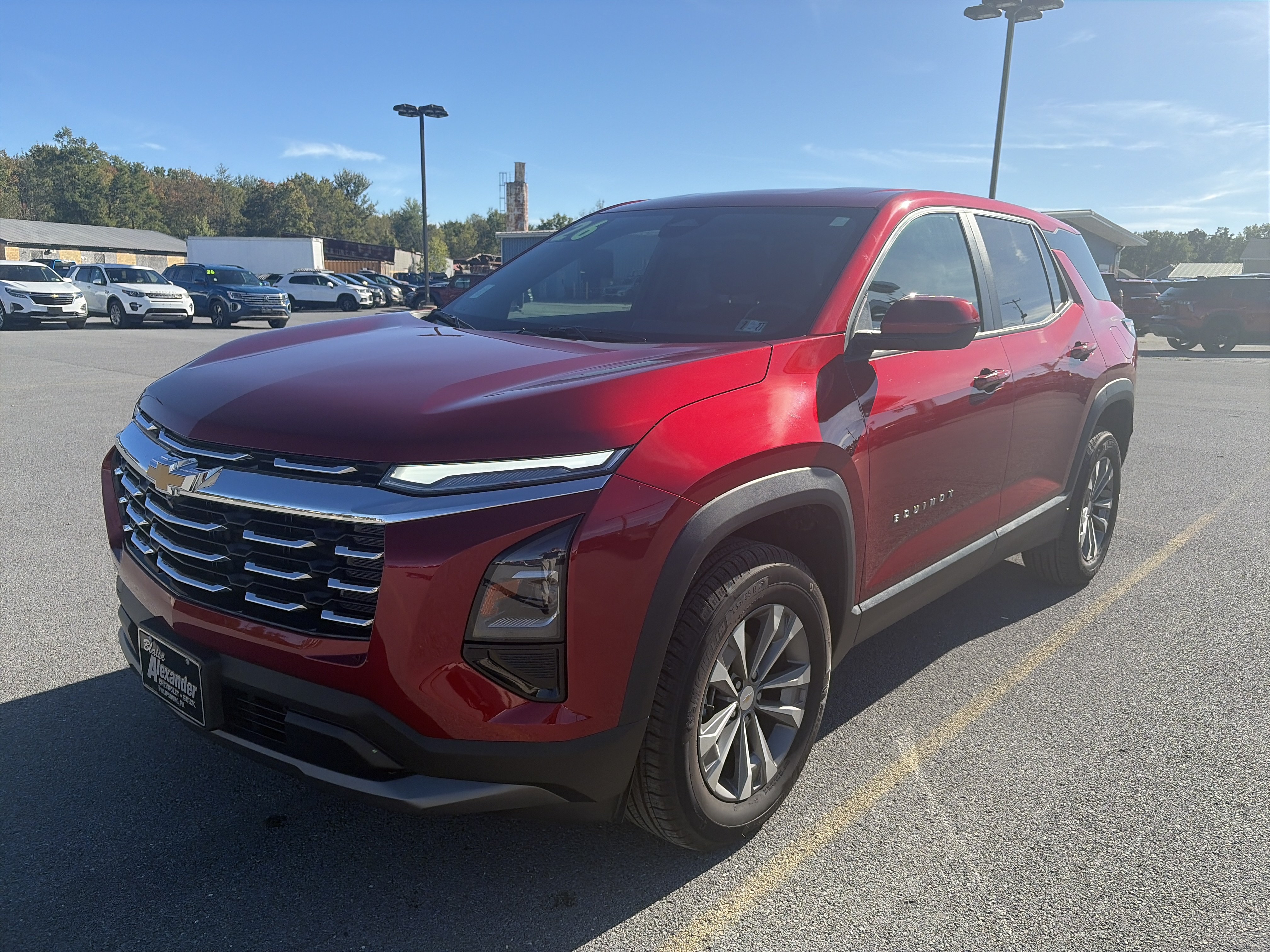Used 2026 Chevrolet Equinox LT AWD/4WD image 2
