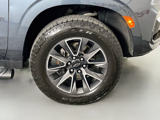 Used 2021 Chevrolet Tahoe Z71 w/ Z71 Signature Package AWD/4WD image 41