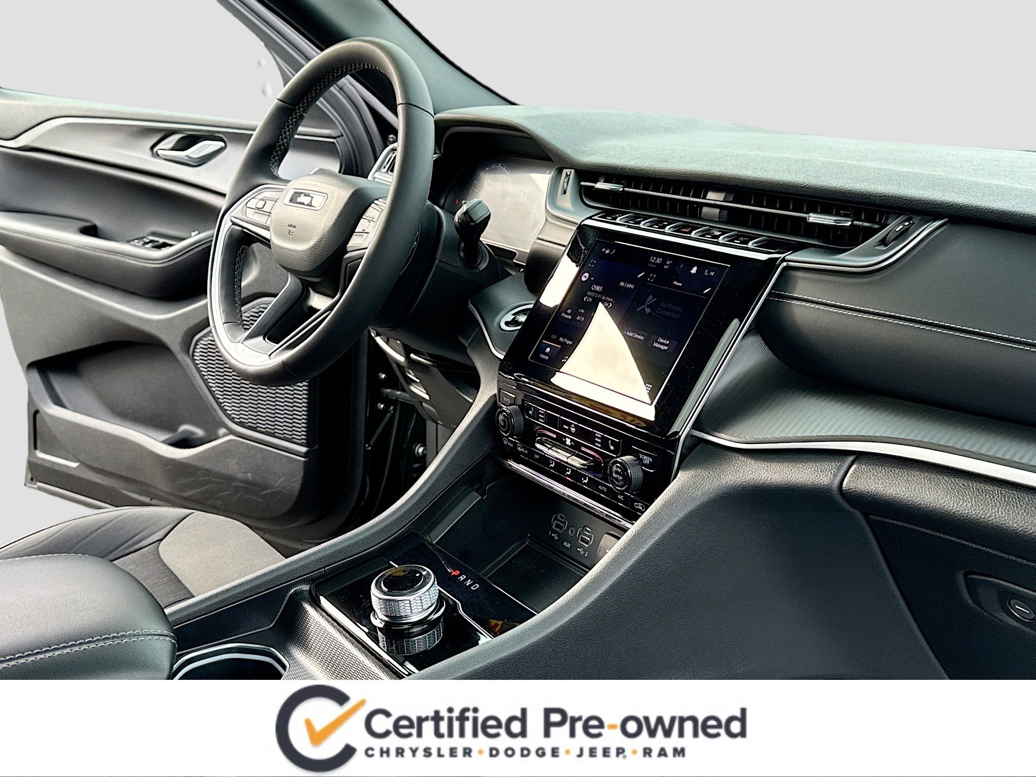 Used 2024 Jeep Grand Cherokee L Laredo w/ Luxury Tech Group I image 5