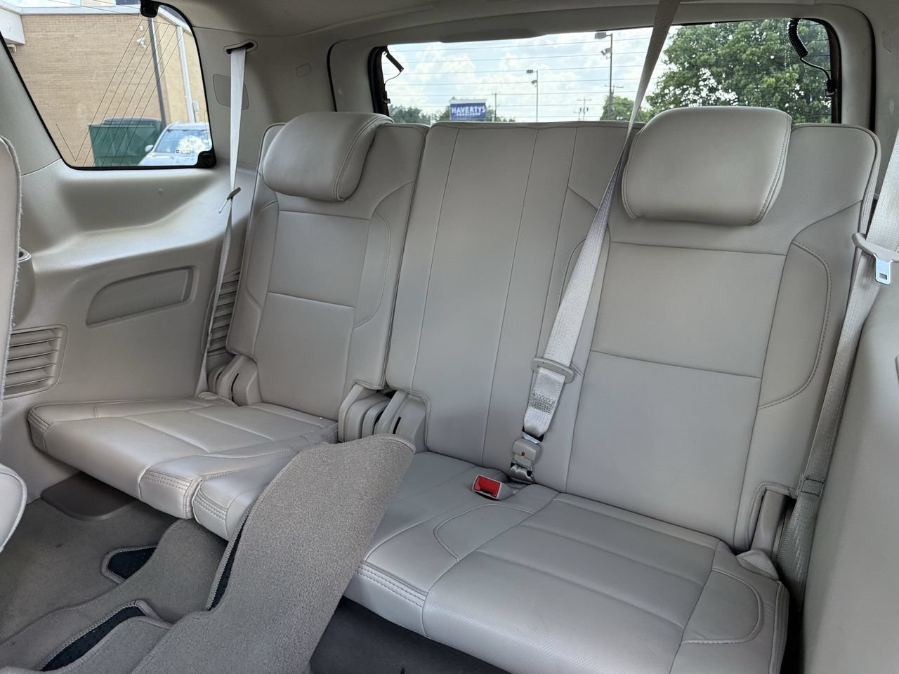 Used 2017 GMC Yukon Denali w/ Open Road Package AWD/4WD image 27