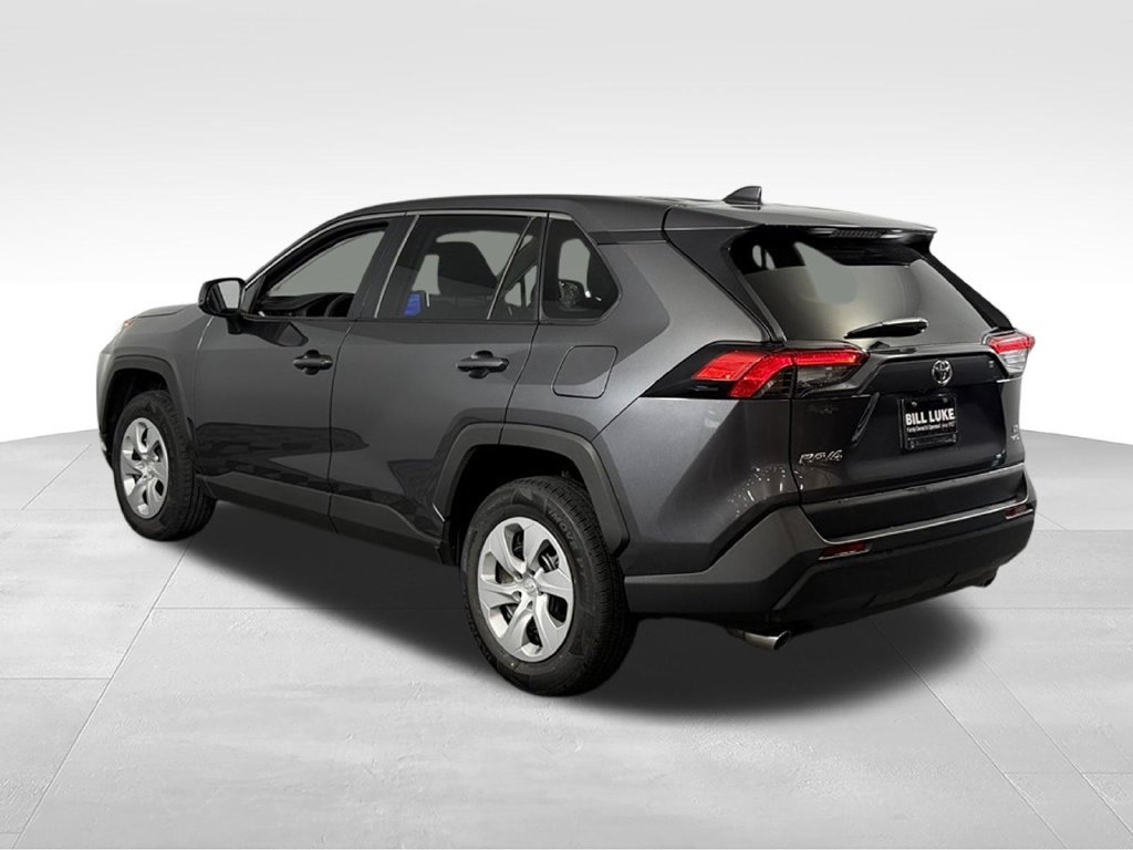 Used 2025 Toyota RAV4 LE AWD/4WD image 6