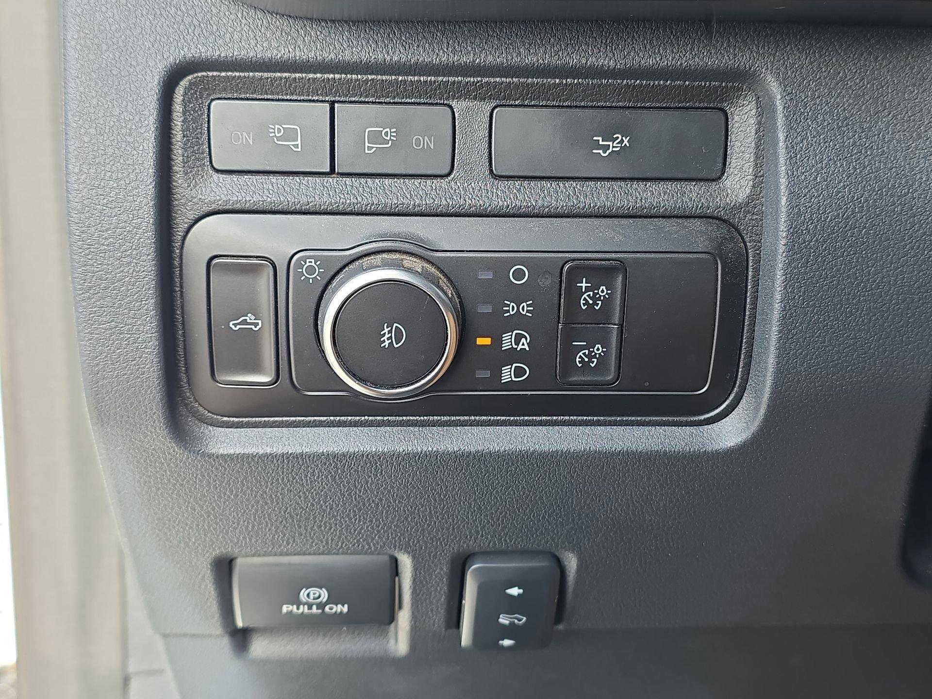 Used 2023 Ford F450 Lariat image 27