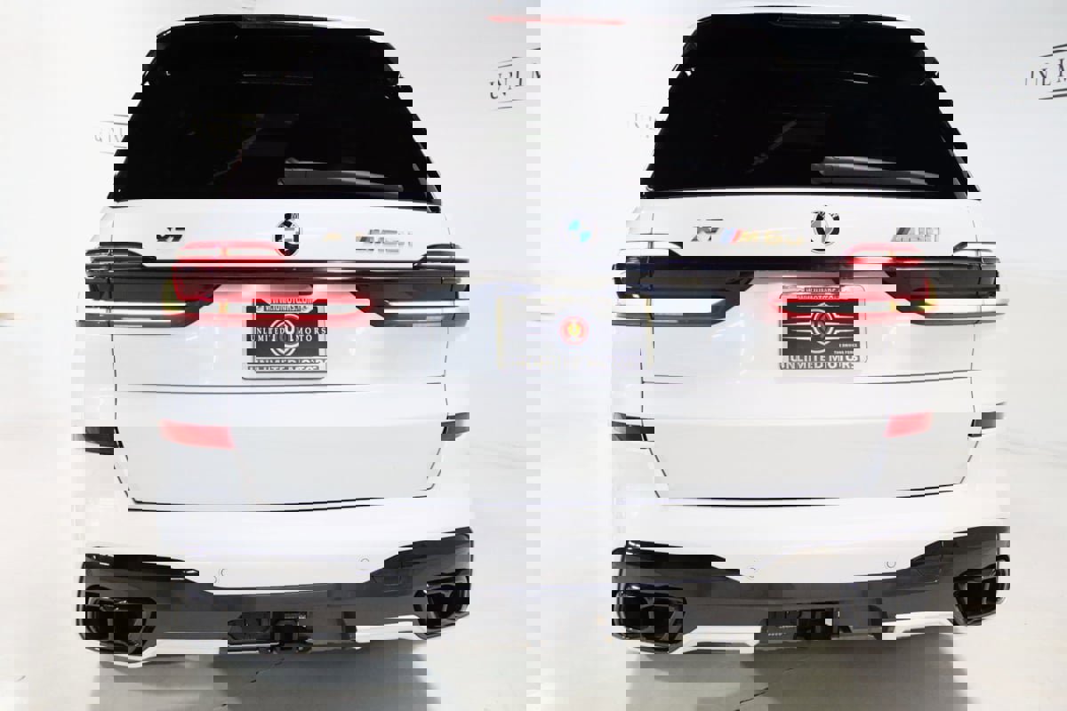 Used 2024 BMW X7 M60i image 29