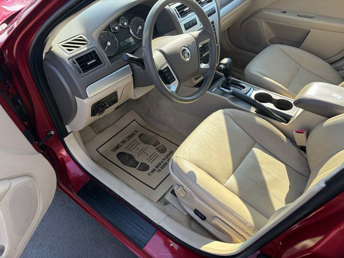 Used 2008 Mercury Milan Premier image 9