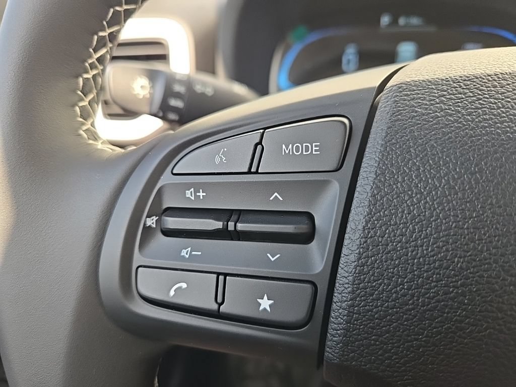 New 2026 Hyundai Venue SEL FWD image 34