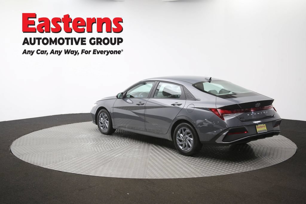 Used 2024 Hyundai Elantra SEL FWD image 62