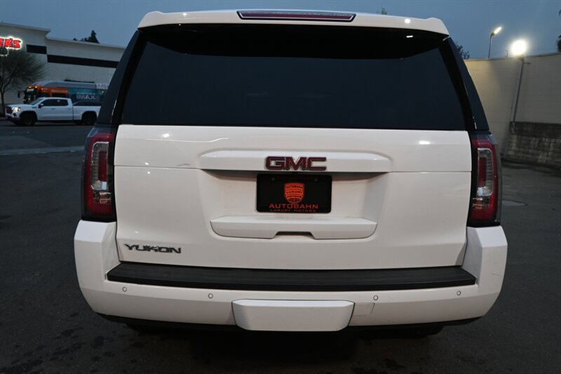 Used 2018 GMC Yukon SLE RWD image 11