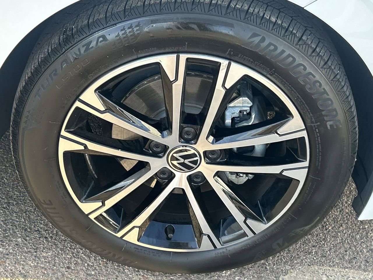Certified 2024 Volkswagen Jetta Sport FWD image 7
