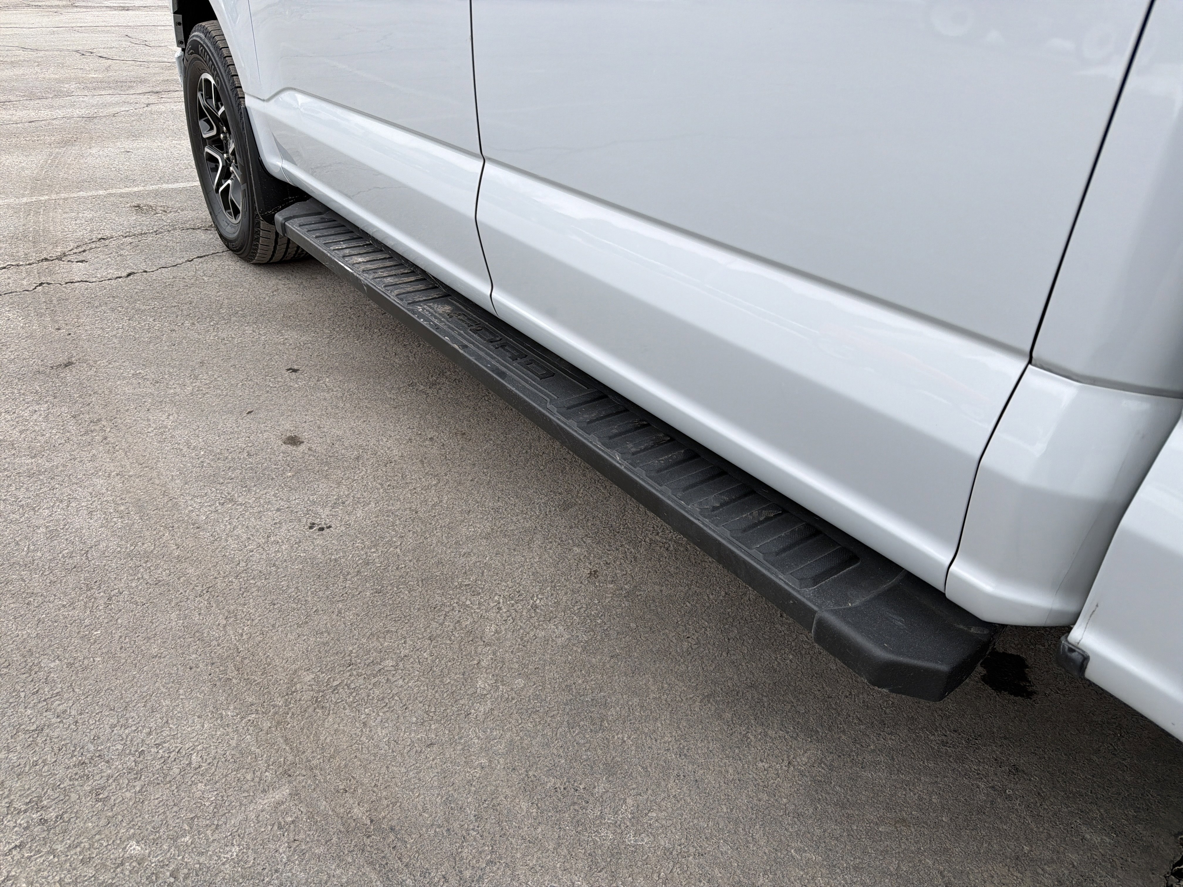 Used 2022 Ford F150 Lariat w/ Equipment Group 502A High image 34