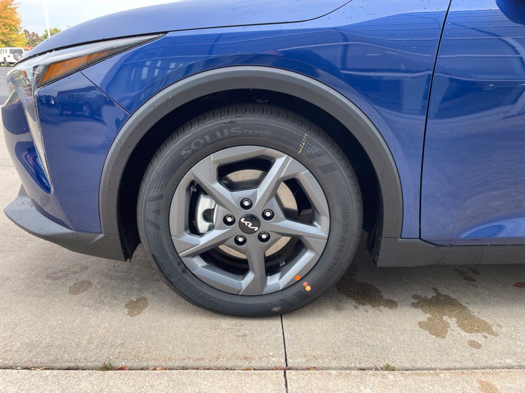 New 2026 Kia K4 FWD image 15