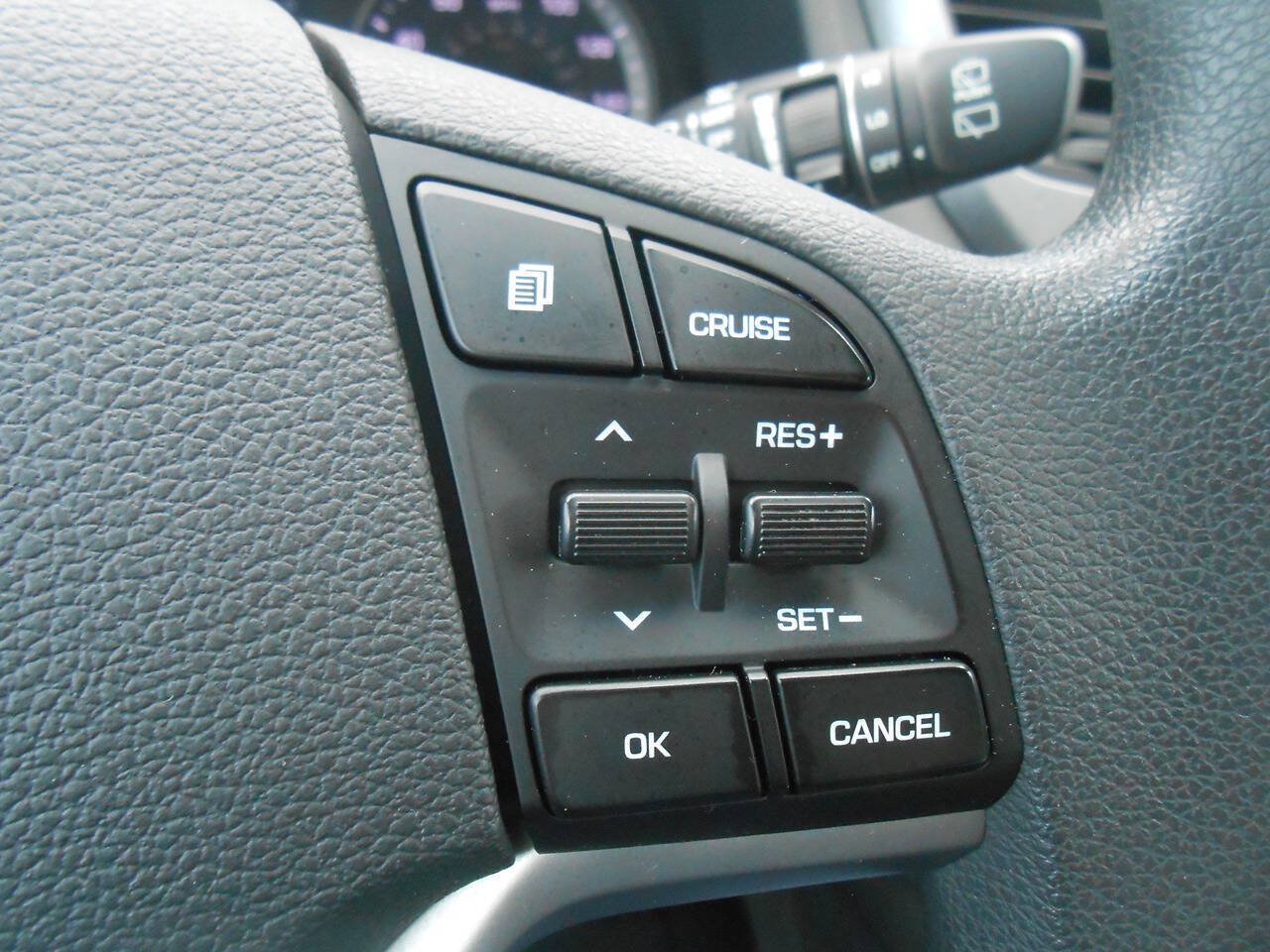 Used 2018 Hyundai Tucson SE AWD/4WD image 17