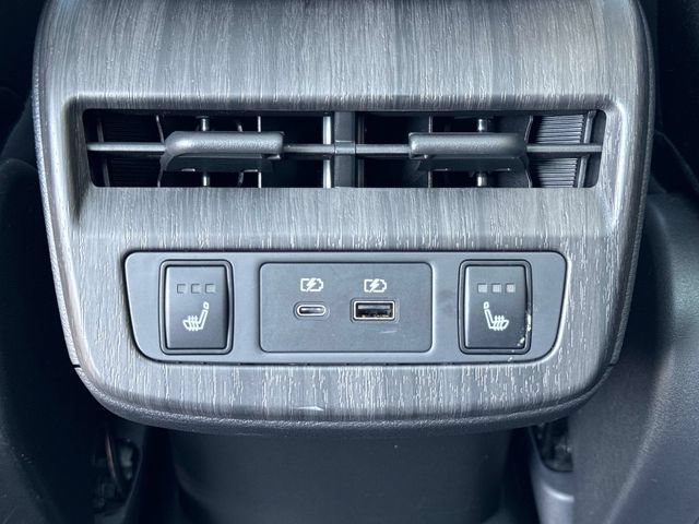 Used 2024 Nissan Ariya AWD image 14