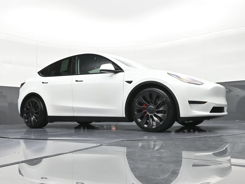 Used 2023 Tesla Model Y Performance AWD/4WD image 26