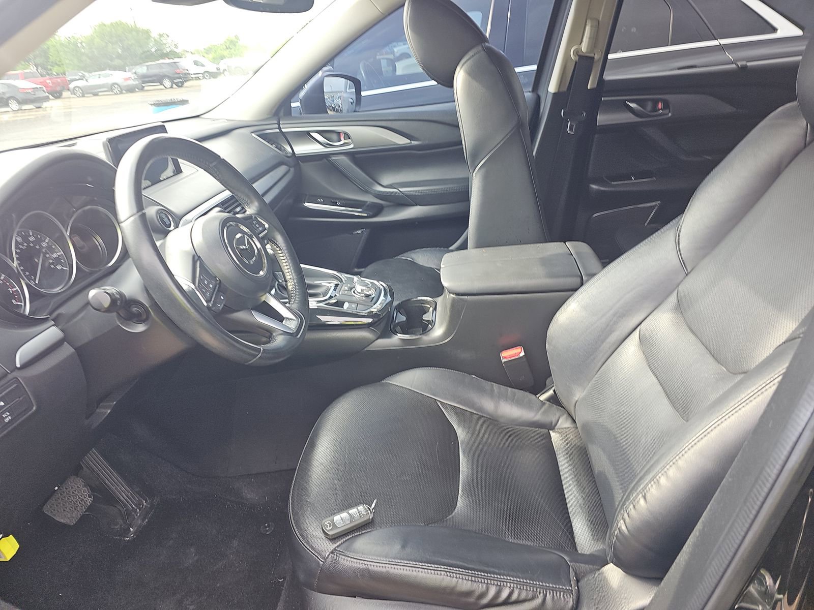 Used 2018 MAZDA CX-9 Touring w/ Touring Premium Package FWD image 11