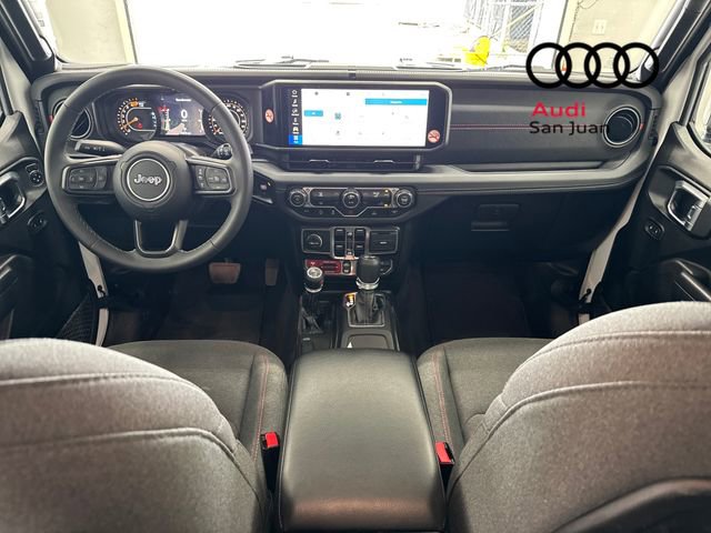 Used 2025 Jeep Wrangler Rubicon image 31