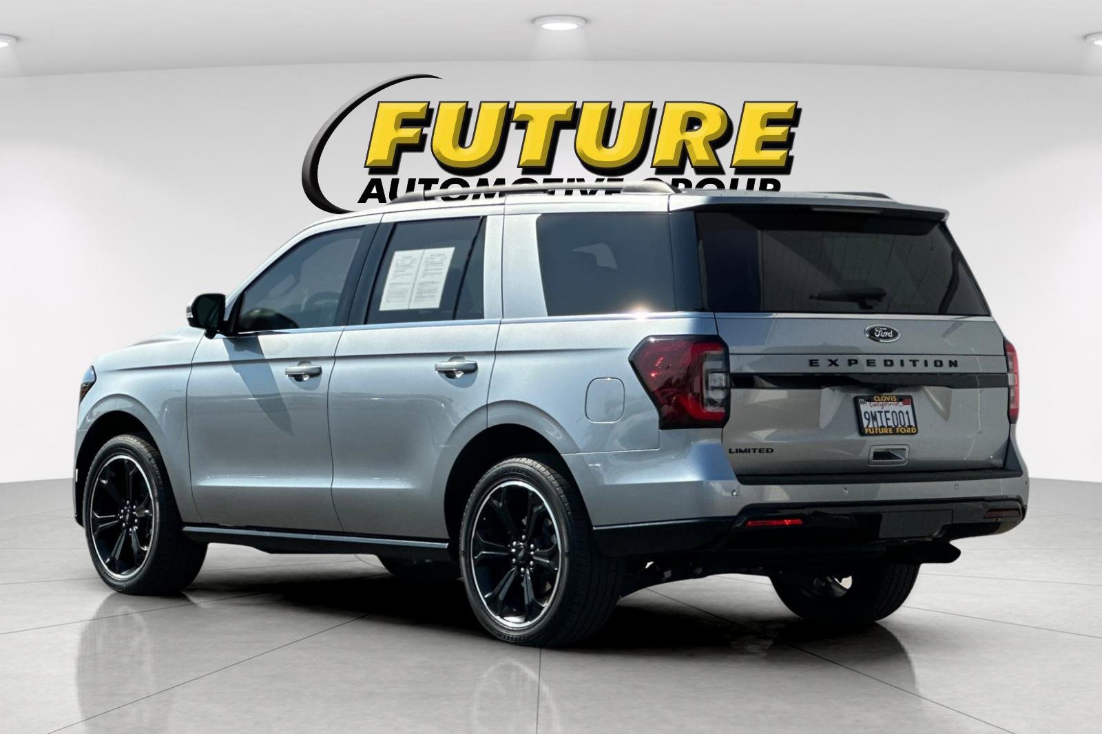 Certified 2024 Ford Expedition Limited image 5