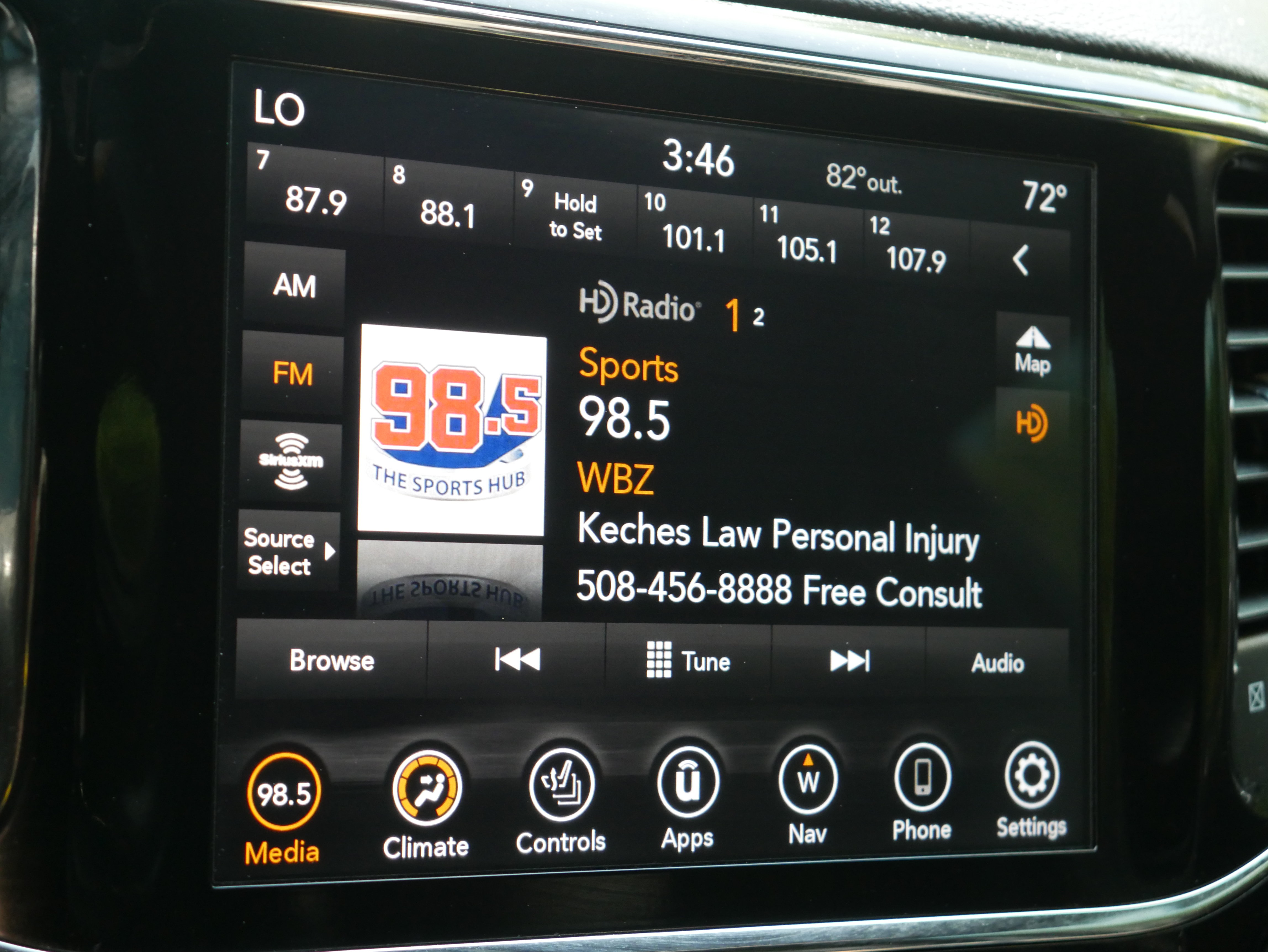 Used 2020 Jeep Grand Cherokee Altitude AWD/4WD image 16