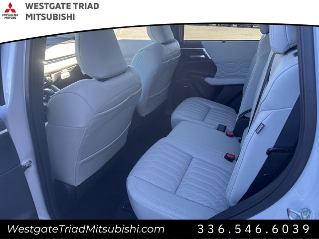 New 2026 Mitsubishi Outlander SEL FWD image 8