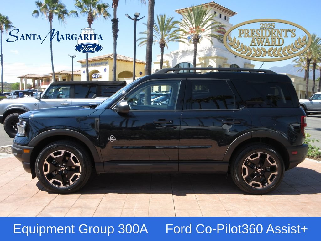 Certified 2023 Ford Bronco Sport Outer Banks w/ Tech Package AWD/4WD image 1