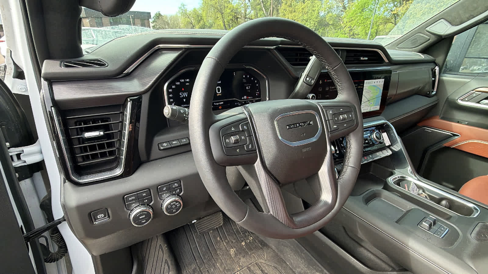 Used 2025 GMC Sierra 3500 Denali Ultimate image 10