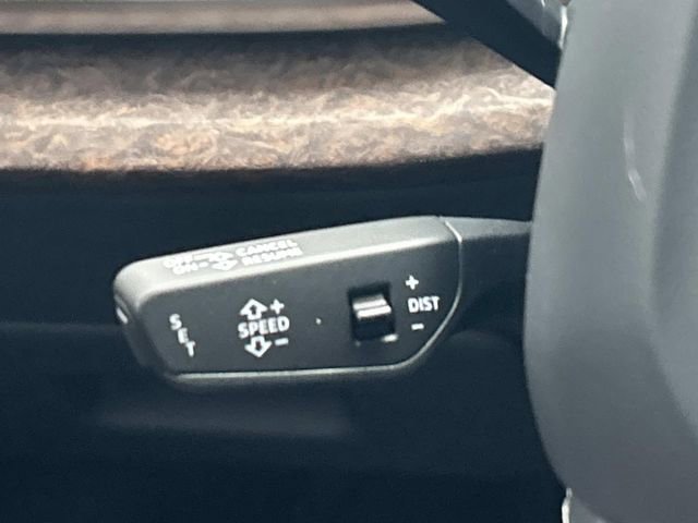 Used 2025 Audi Q7 3.0T Premium Plus w/ Premium Plus Package image 38