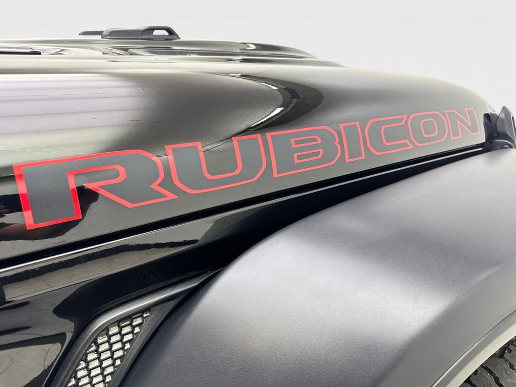 Used 2024 Jeep Gladiator Rubicon w/ Technology Group AWD/4WD image 26