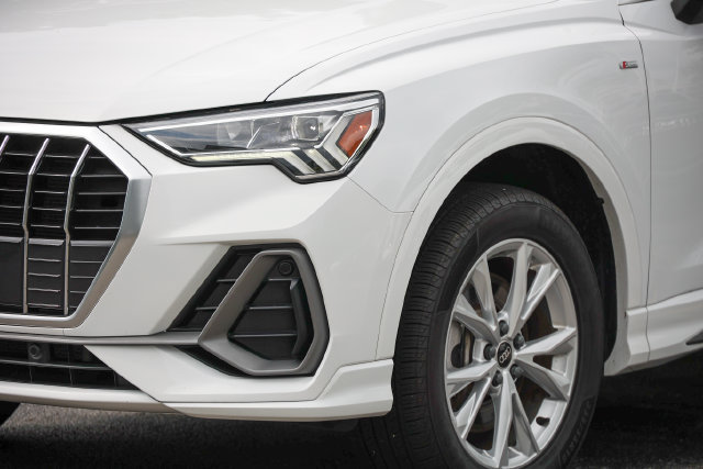 Used 2025 Audi Q3 2.0T Premium AWD/4WD image 21