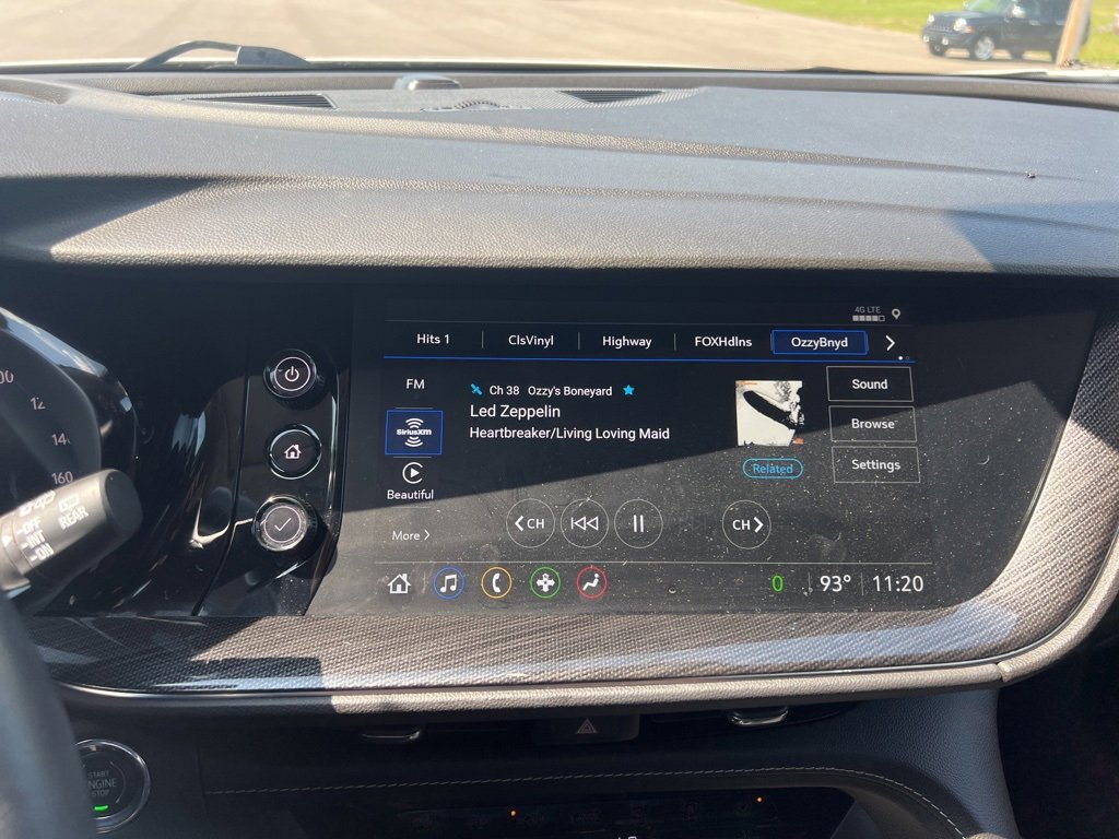 Used 2022 Buick Envision Preferred image 22