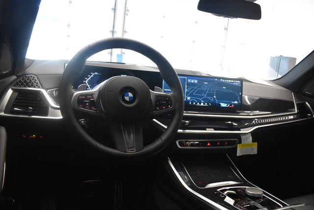 New 2026 BMW X5 xDrive40i w/ M Sport Package AWD/4WD image 23