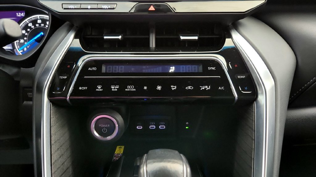 Used 2024 Toyota Venza Nightshade AWD/4WD image 40