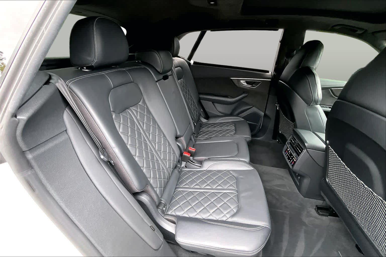 Used 2021 Audi SQ8 Prestige w/ Prestige Package AWD/4WD image 19