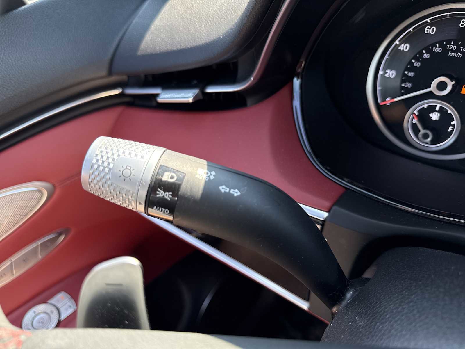 Used 2024 Genesis GV70 3.5T Sport image 18