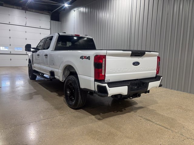Used 2025 Ford F250 XL w/ STX Appearance Package image 2