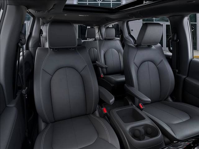 New 2027 Chrysler Pacifica Select AWD/4WD image 16