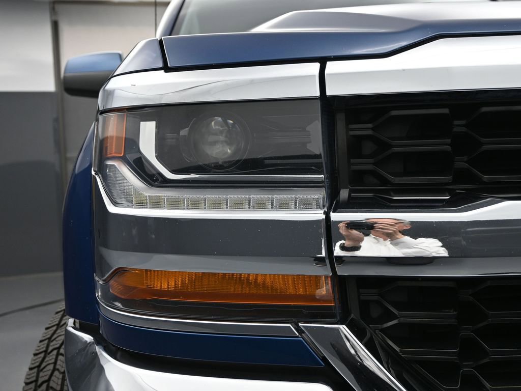 Used 2017 Chevrolet Silverado 1500 LT w/ All Star Edition image 12