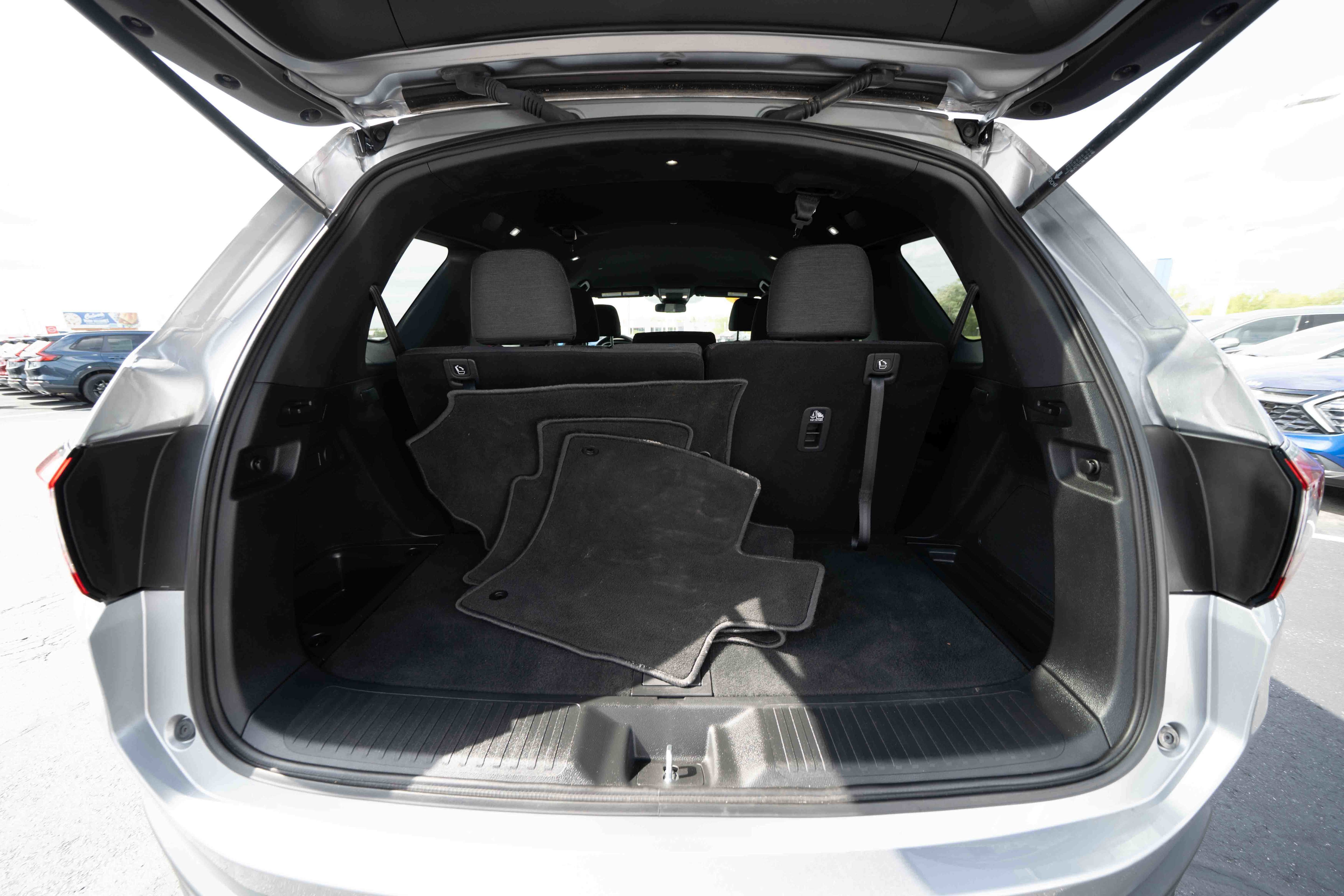Used 2025 Honda Pilot Sport image 28