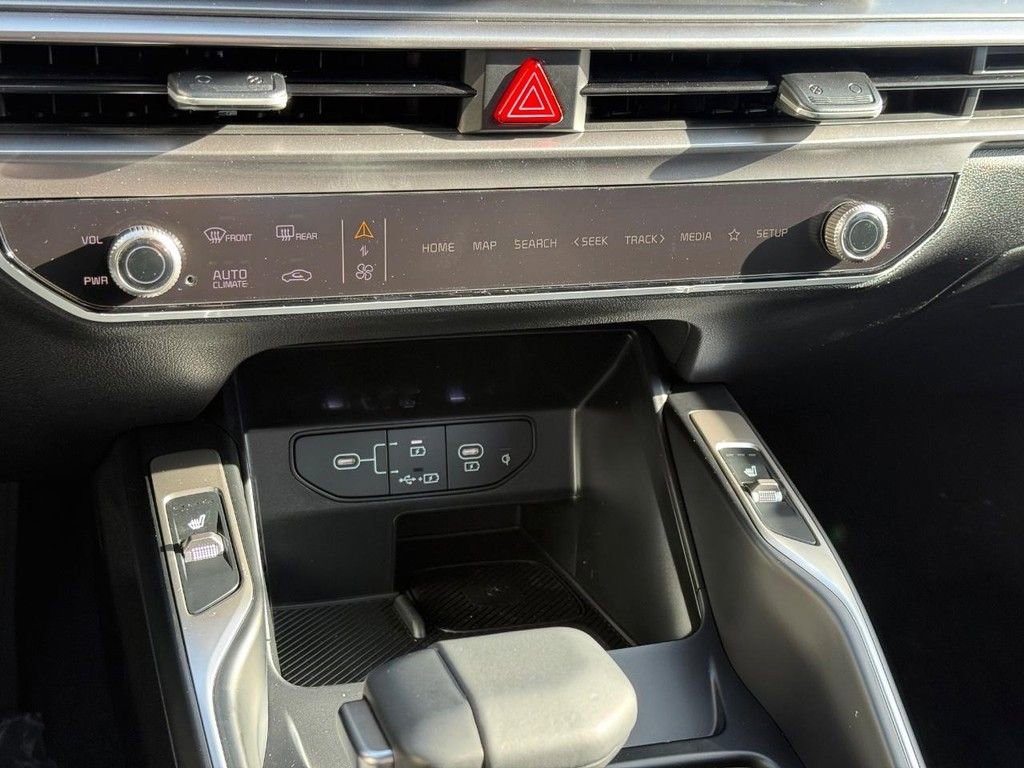 New 2026 Kia Sorento S w/ S Panoramic Sunroof Package image 15