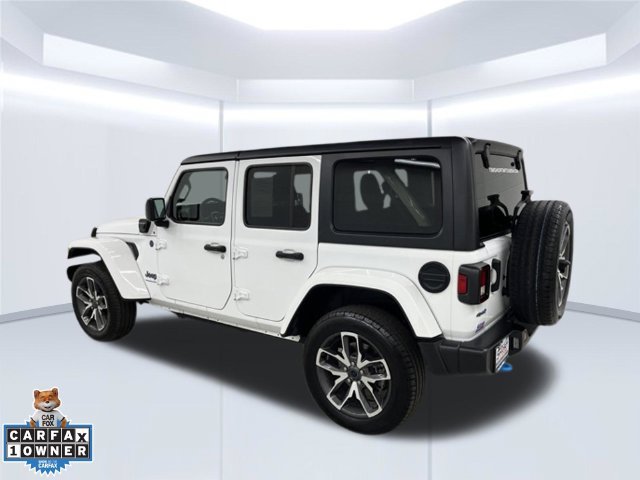 Used 2024 Jeep Wrangler Unlimited w/ Convenience Group AWD/4WD image 3