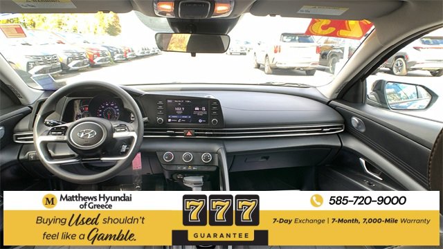 Used 2023 Hyundai Elantra SE image 19