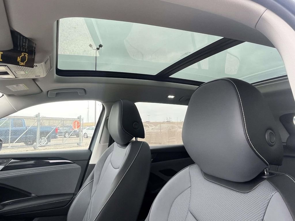 New 2026 Volkswagen Tiguan SE AWD/4WD image 15