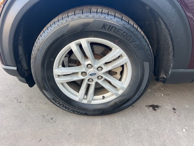 Certified 2023 Ford Explorer XLT w/ Equipment Group 202A image 9