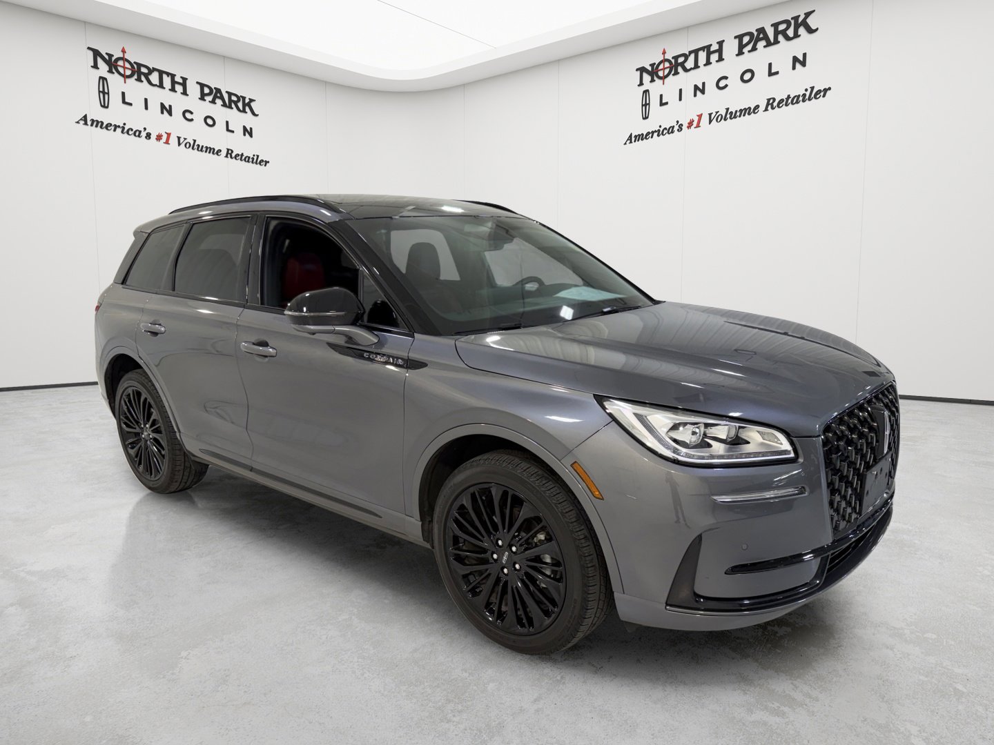 Used 2023 Lincoln Corsair Reserve w/ Equipment Group 201A FWD image 7