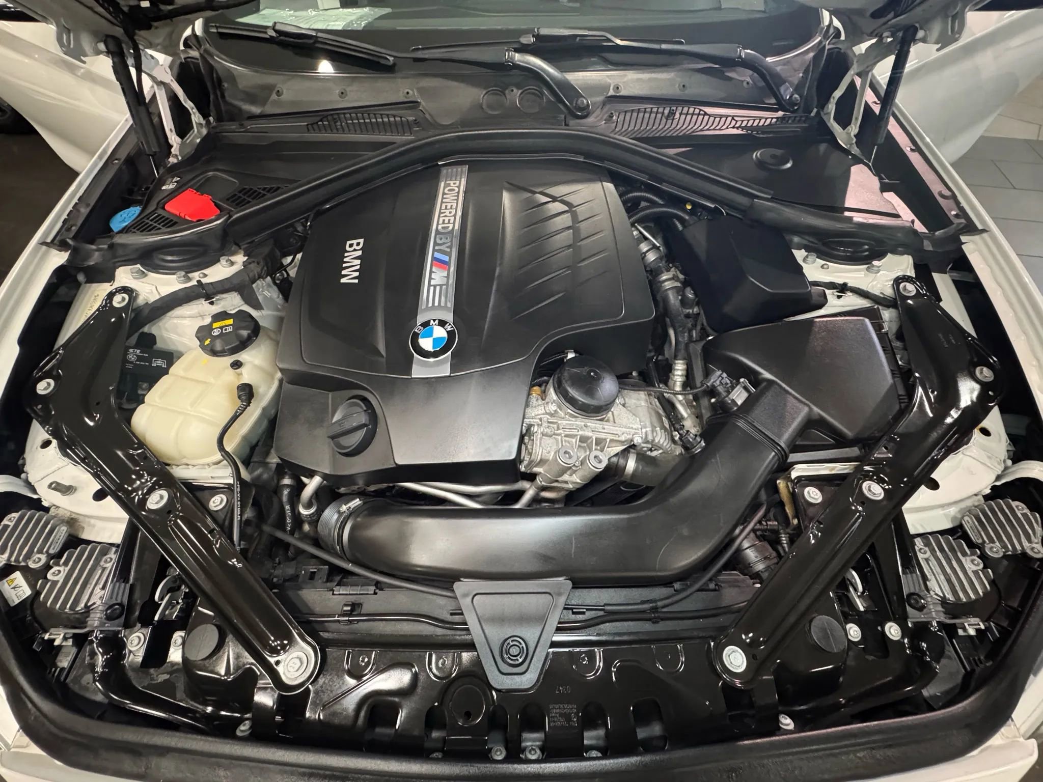 Used 2017 BMW M2 RWD image 44